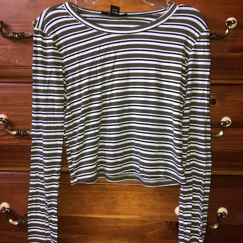 Long Sleeve Green Striped Crop Top